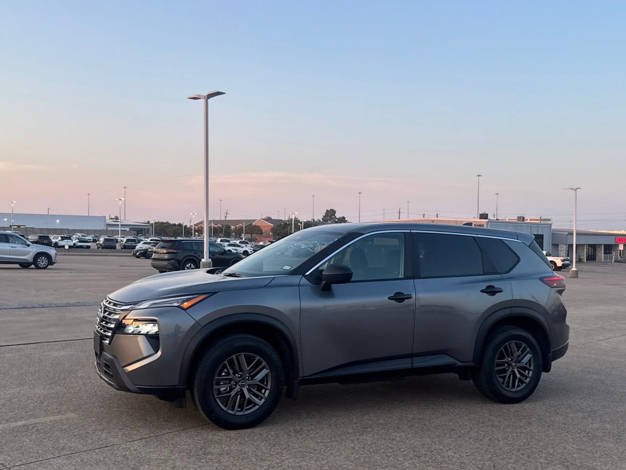 Certified 2024 Nissan Rogue S FWD image 12