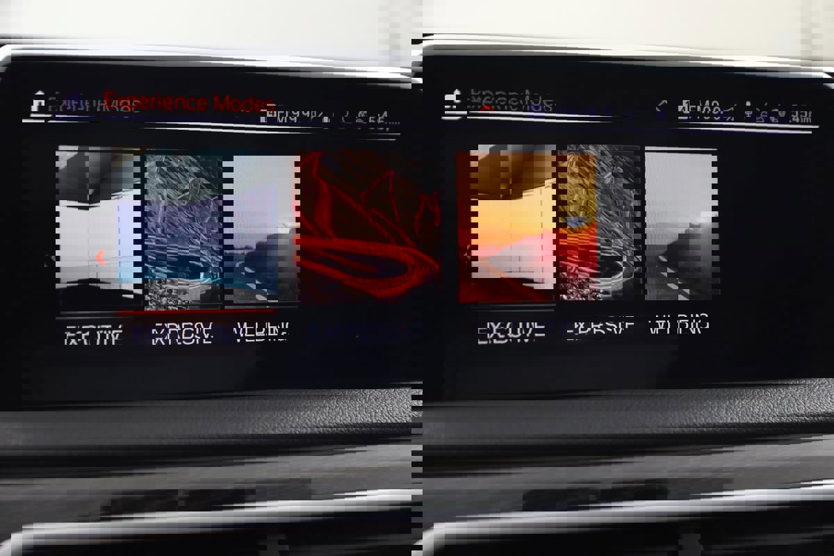 Used 2022 BMW 750i xDrive w/ M Sport Package image 43