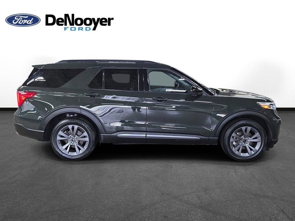 Used 2023 Ford Explorer XLT w/ Equipment Group 202A image 5
