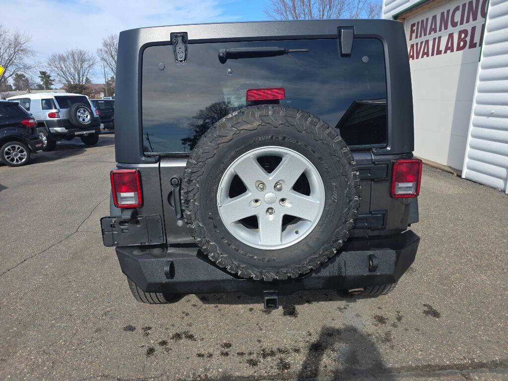 Used 2018 Jeep Wrangler Unlimited Sport S image 2