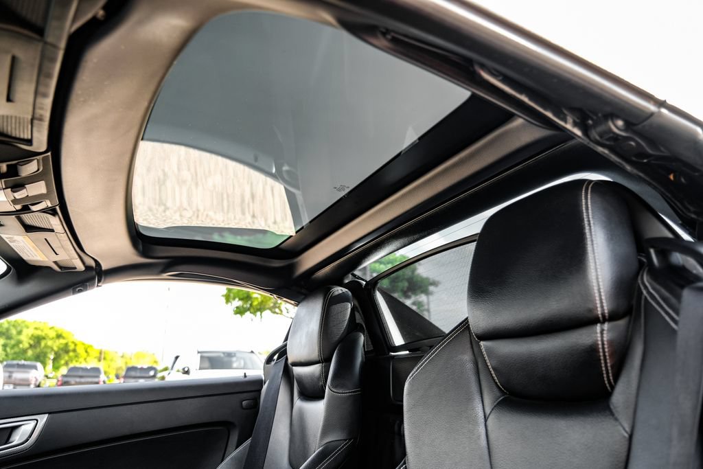 Used 2017 Mercedes-Benz SLC 300 image 16