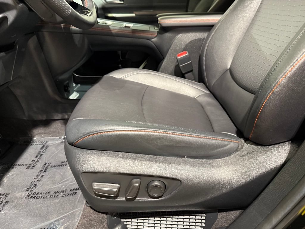 Certified 2023 Toyota Sienna XSE w/ XSE Plus Package AWD/4WD image 14