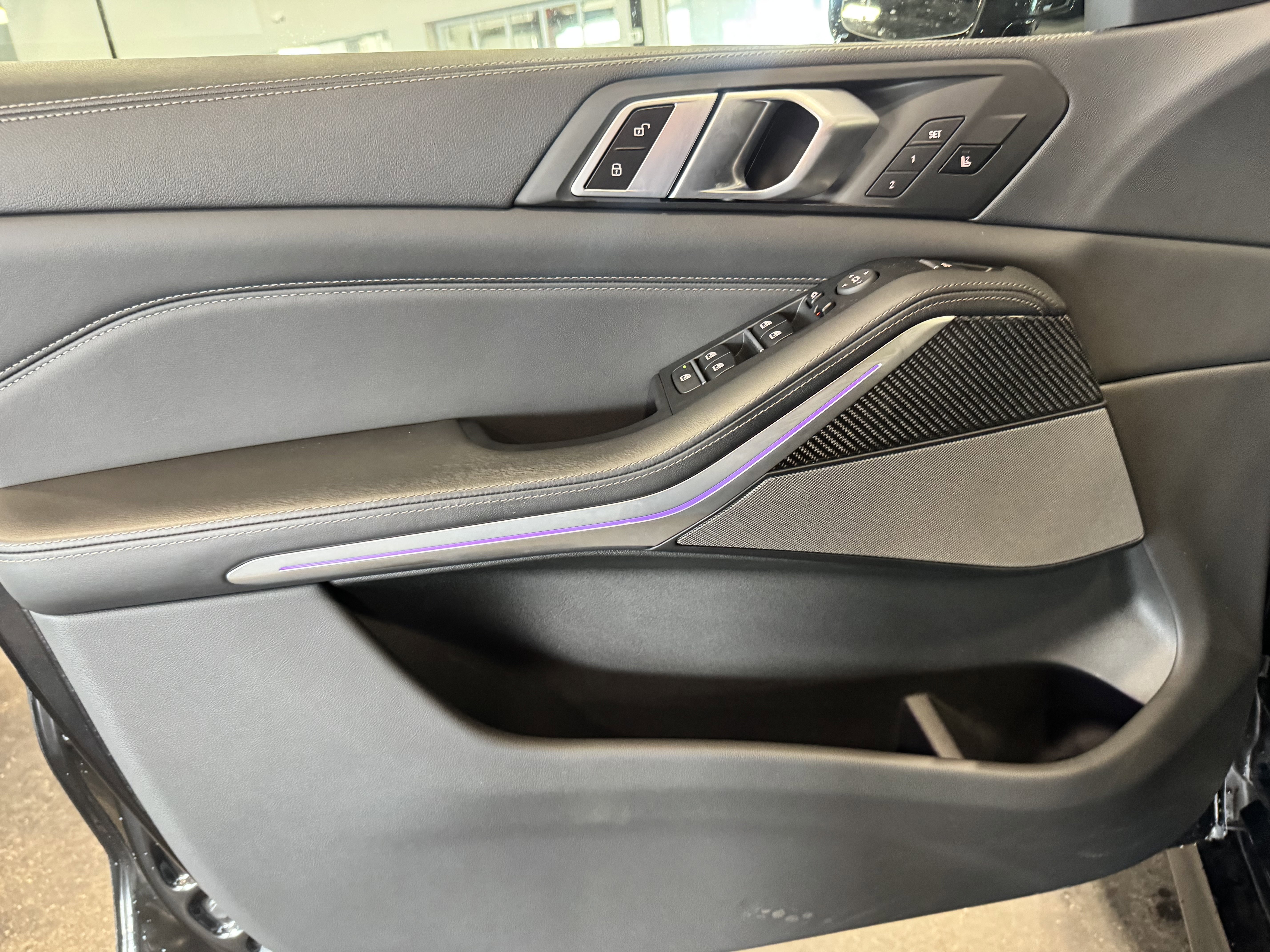 Used 2023 BMW X5 M50i w/ Executive Package image 12