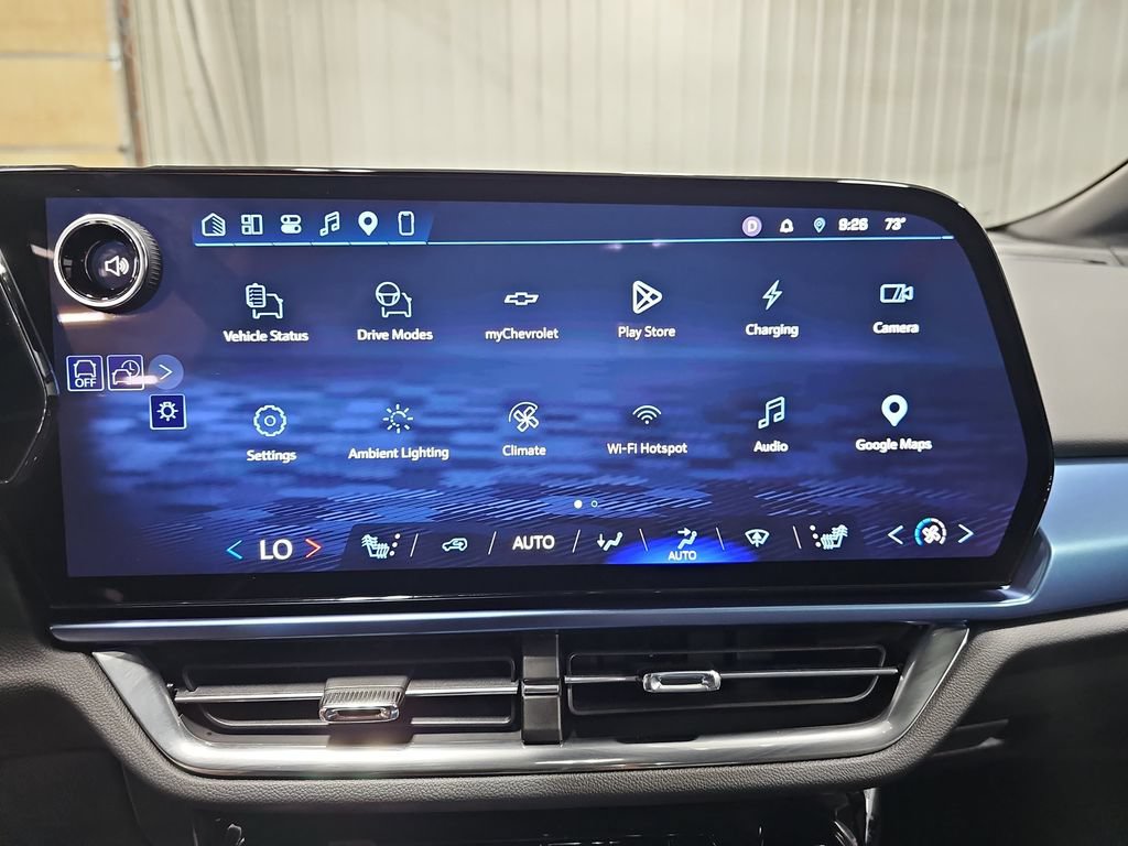 Used 2025 Chevrolet Equinox EV LT w/ LPO, All-Weather Mat Package FWD image 22