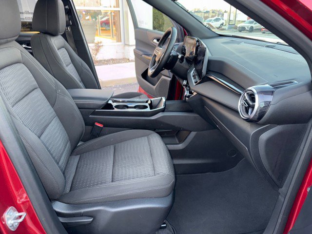 Certified 2025 Chevrolet Equinox LT w/ Safety and Technology Package image 28