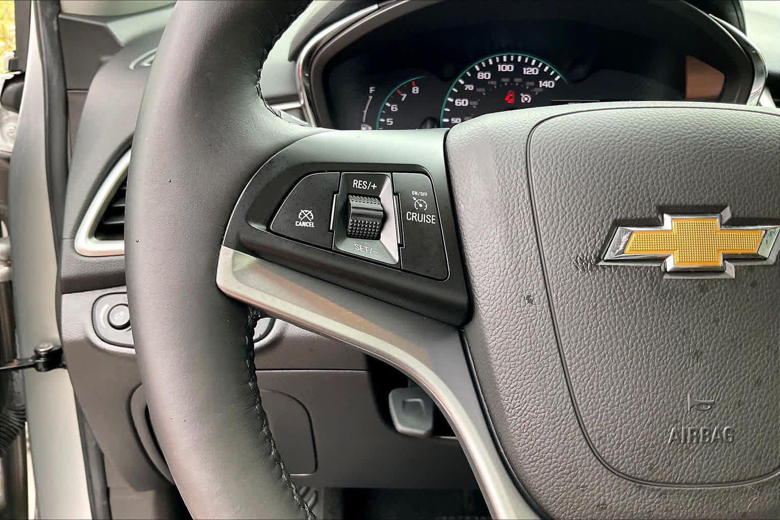 Used 2017 Chevrolet Trax LT w/ LT Convenience Package FWD image 17