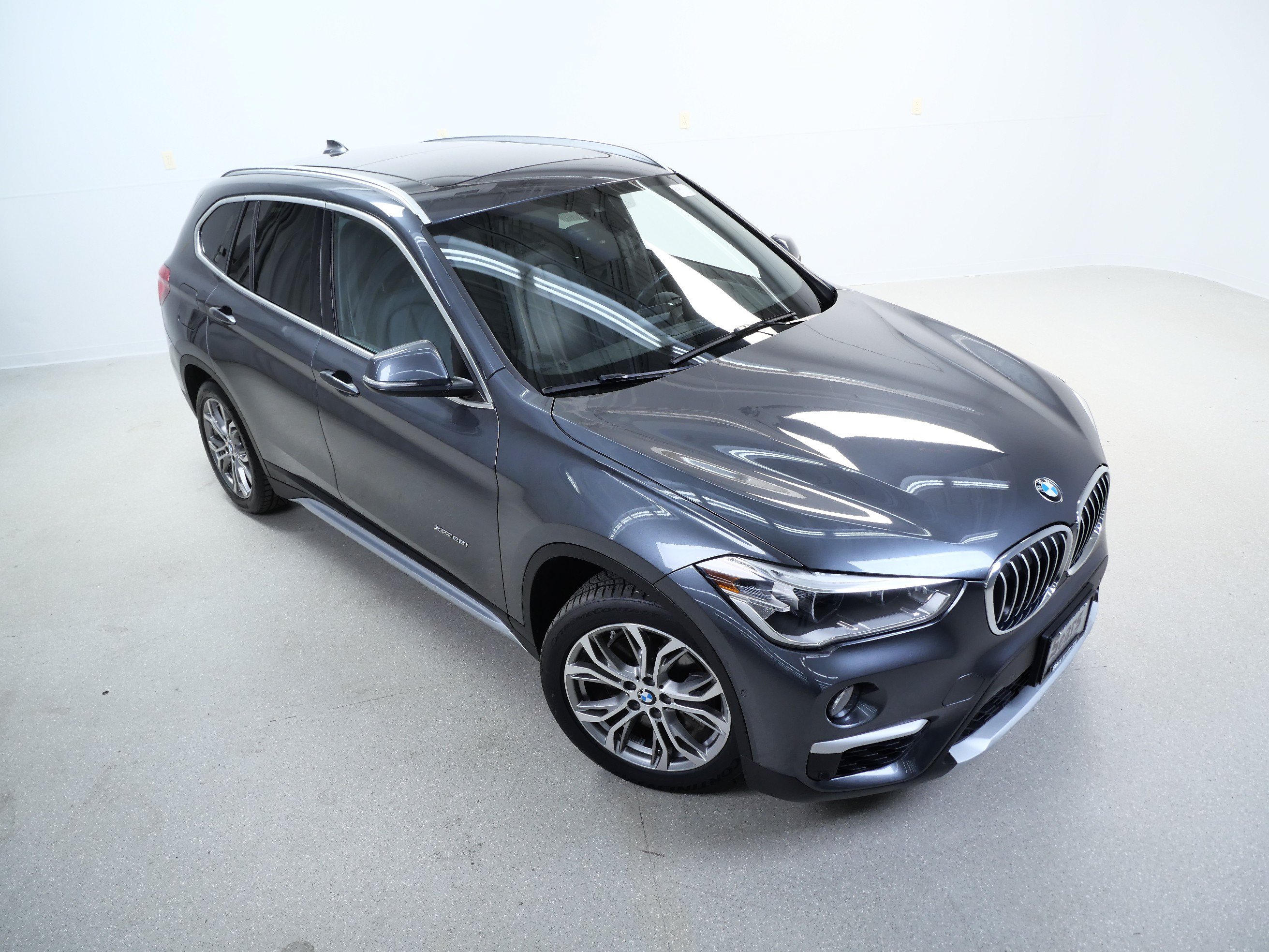 Used 2016 BMW X1 xDrive28i AWD/4WD image 4