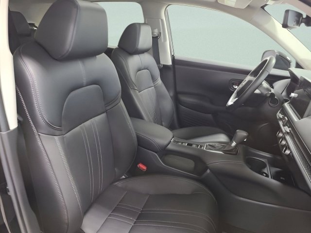 Used 2026 Honda HR-V EX-L image 13