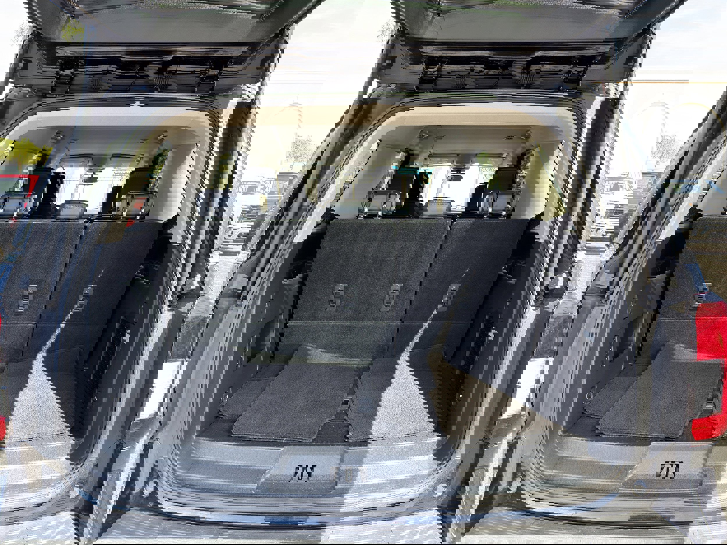 Used 2024 Ford Expedition XLT AWD/4WD image 15