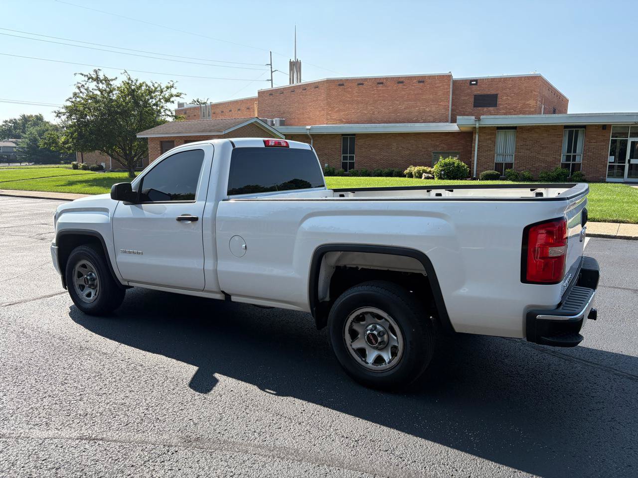 Used 2018 GMC Sierra 1500 2WD Regular Cab image 6