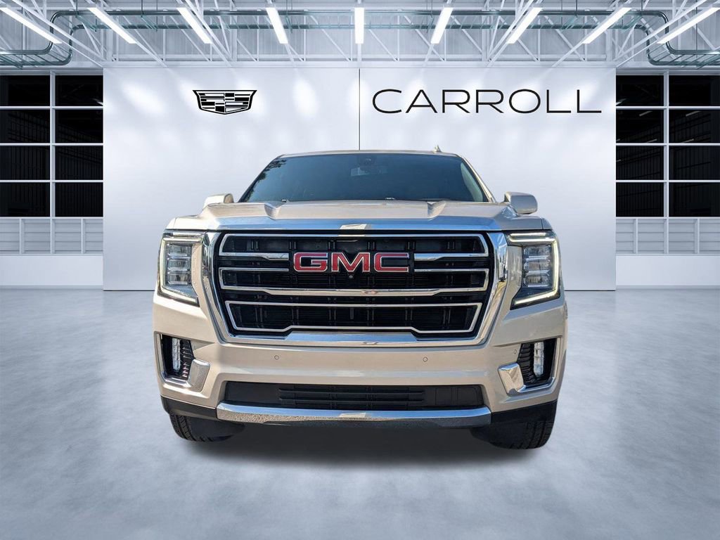 Used 2021 GMC Yukon XL SLT w/ SLT Premium Package image 9