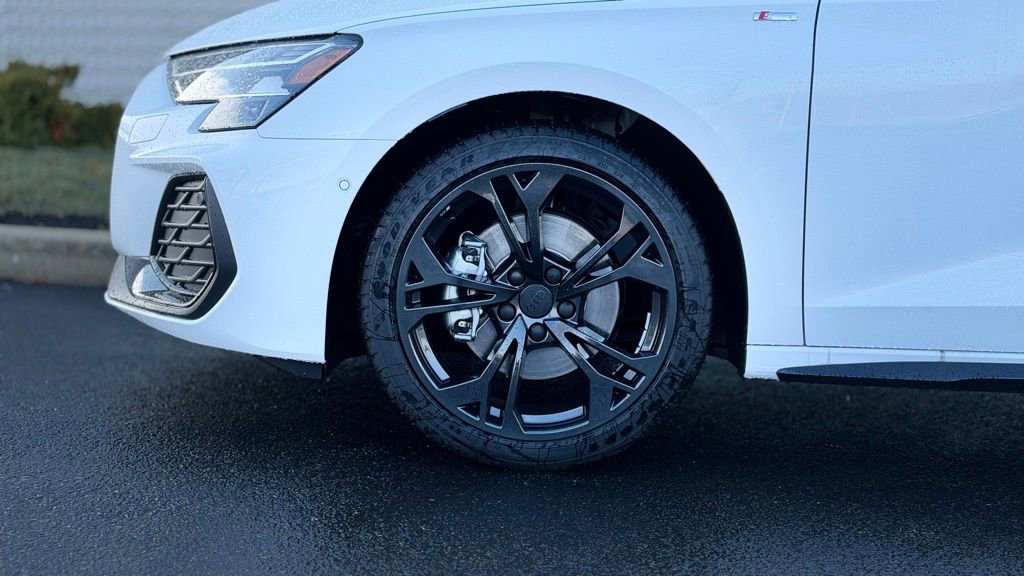 New 2026 Audi A3 2.0T Premium image 2