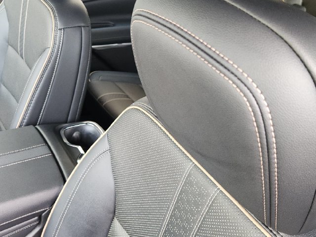 Used 2026 Chevrolet Traverse High Country w/ LPO, Floor Liner Package FWD image 21