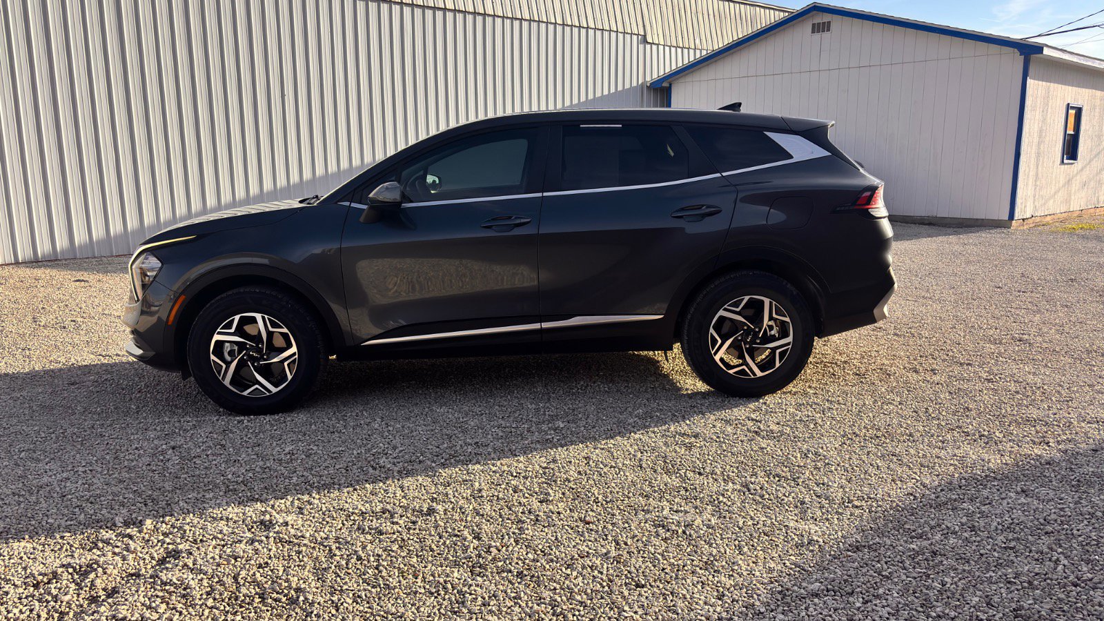 Used 2023 Kia Sportage LX image 12