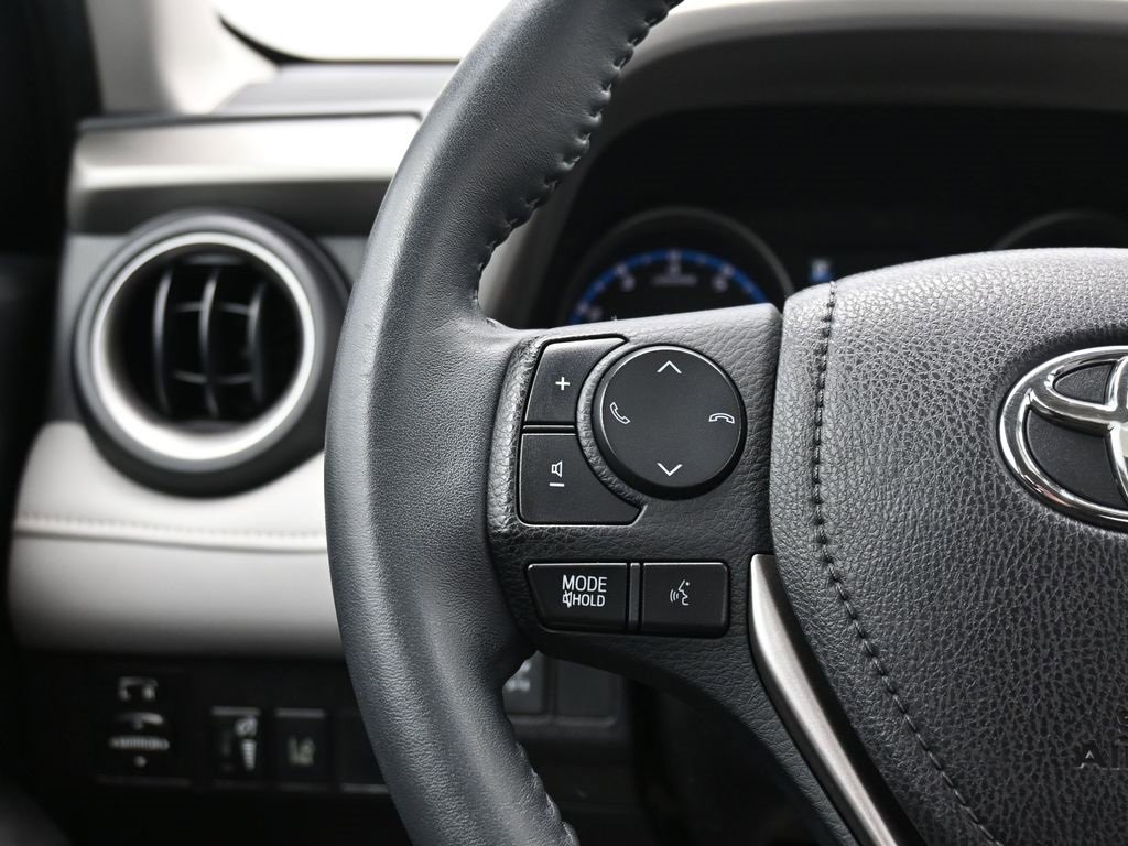 Used 2017 Toyota RAV4 XLE w/ Premium Extra Value Package image 47