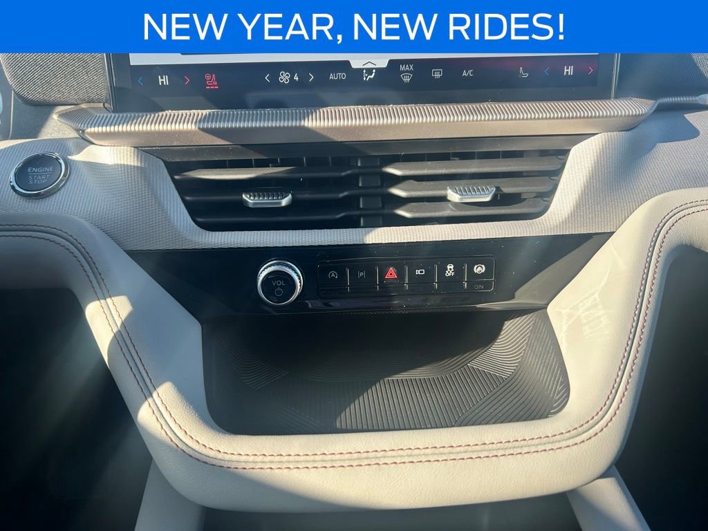 New 2026 Ford Explorer Active w/ Active Comfort Package image 32