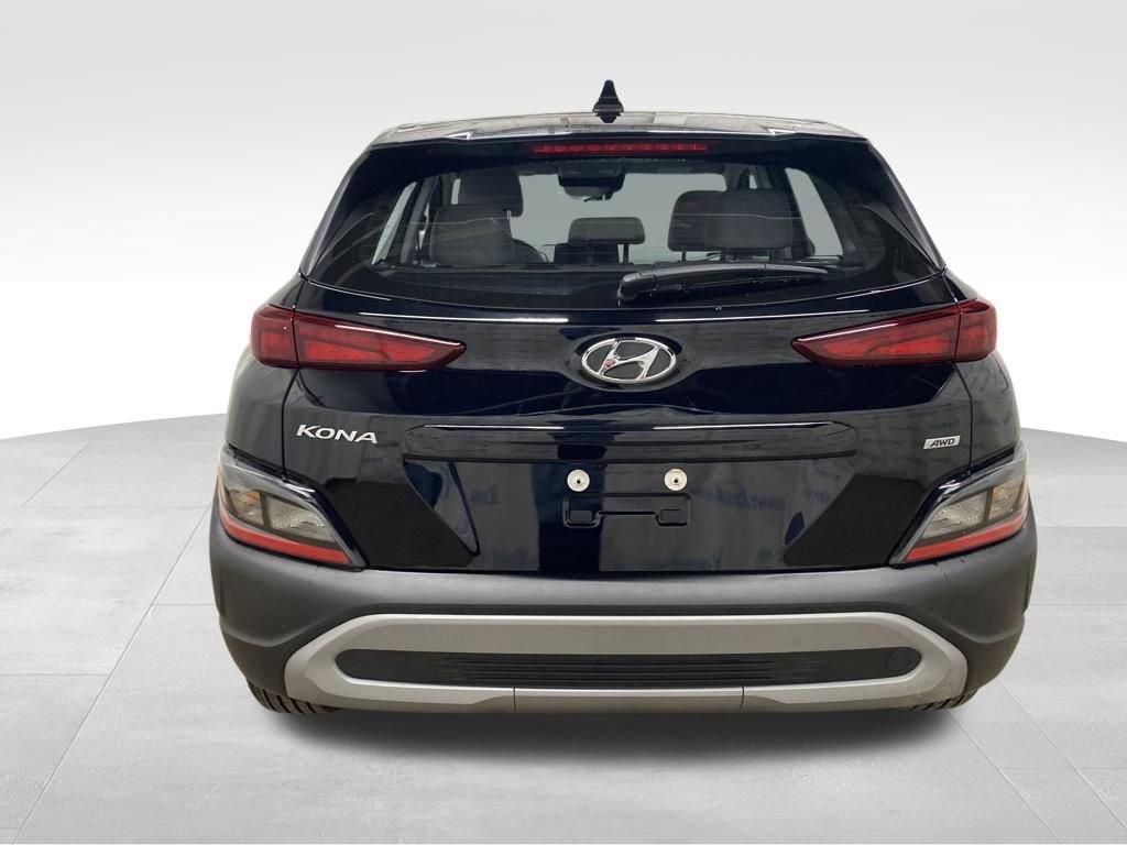 Used 2023 Hyundai Kona SE image 6