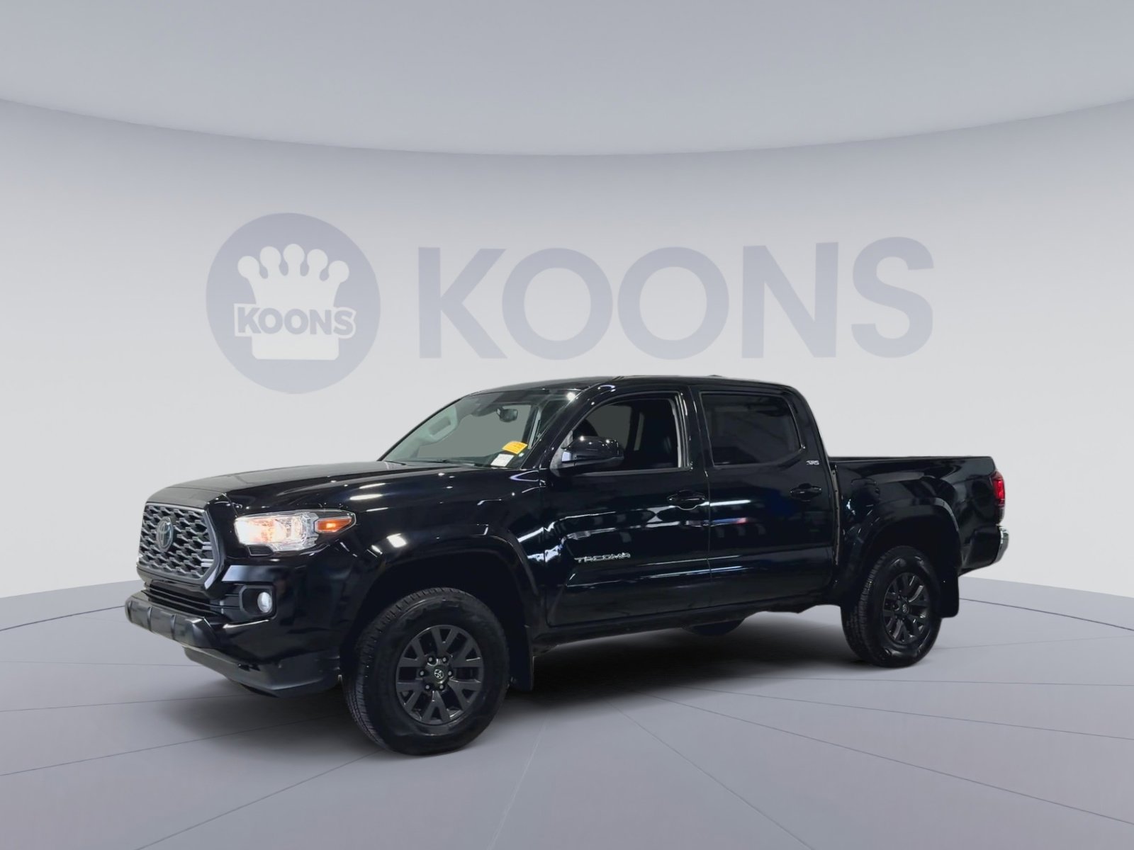 Used 2021 Toyota Tacoma SR5 AWD/4WD image 5