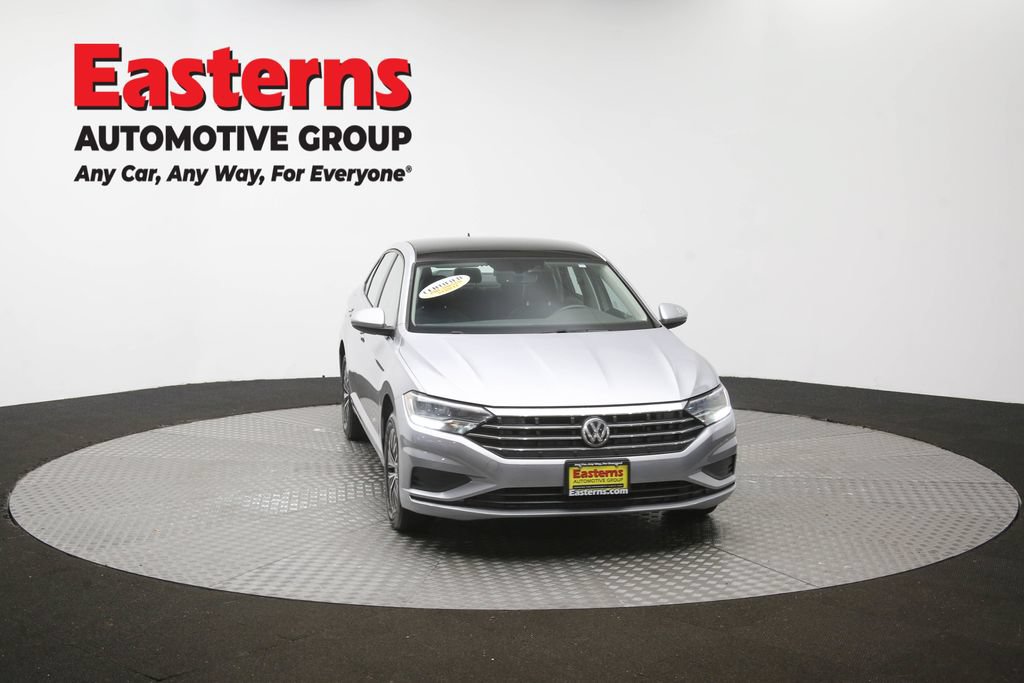 Used 2020 Volkswagen Jetta SE w/ SE Cold Weather Package FWD image 52
