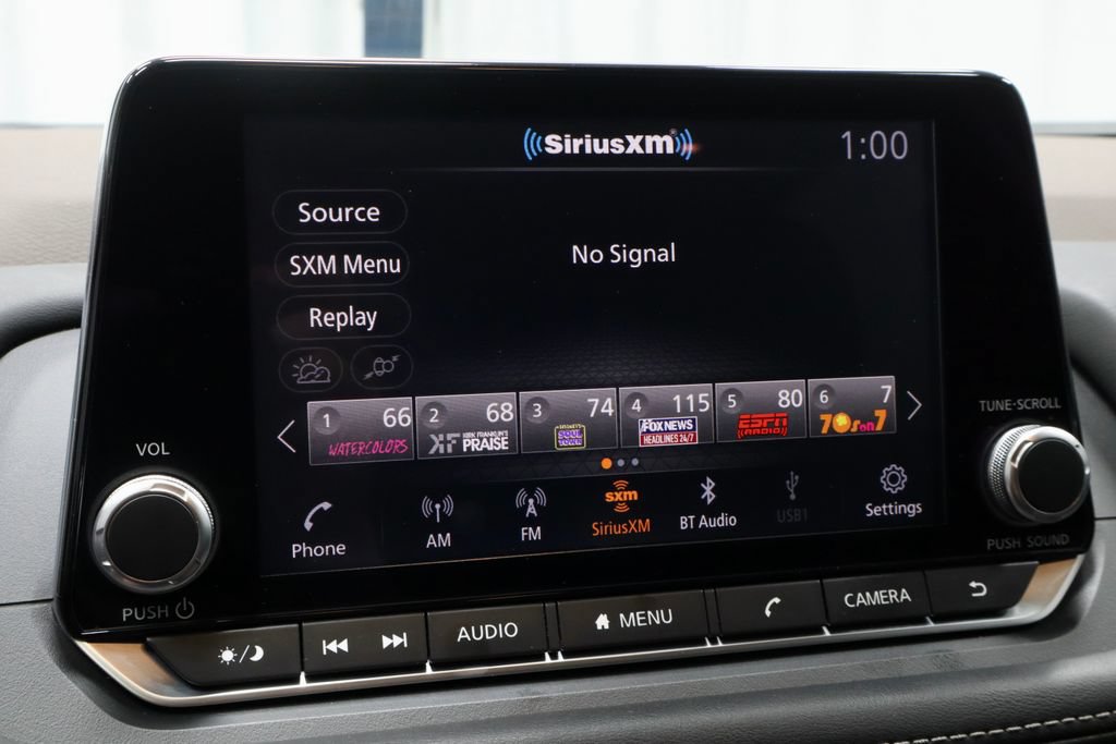 Certified 2021 Nissan Rogue SV w/ Premium Package FWD image 3