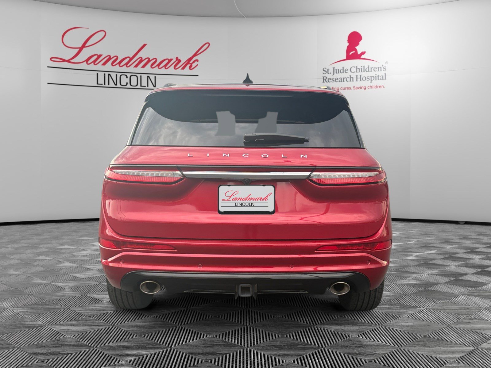 Used 2024 Lincoln Corsair Reserve w/ Equipment Group 202A AWD/4WD image 4