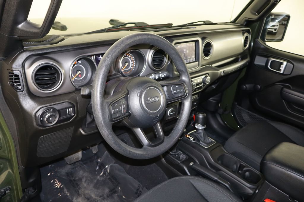 Used 2023 Jeep Wrangler Unlimited Sport AWD/4WD image 23