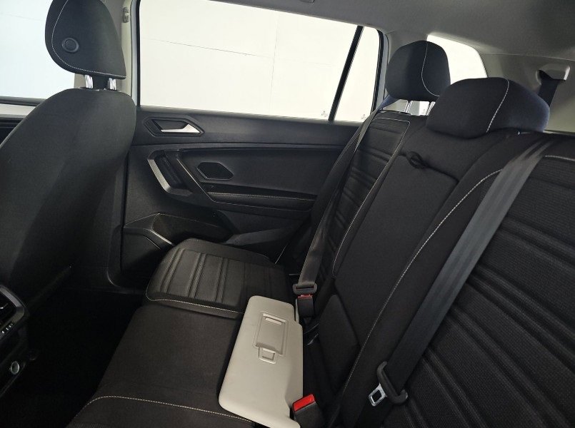 Used 2022 Volkswagen Tiguan S image 23