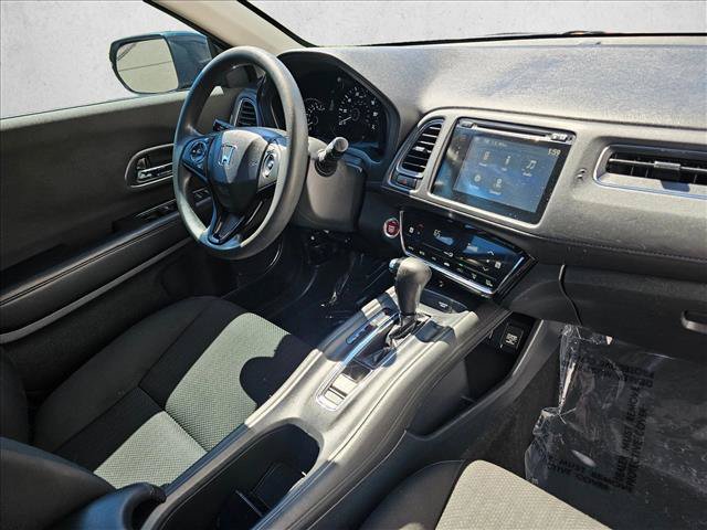 Used 2017 Honda HR-V EX image 11