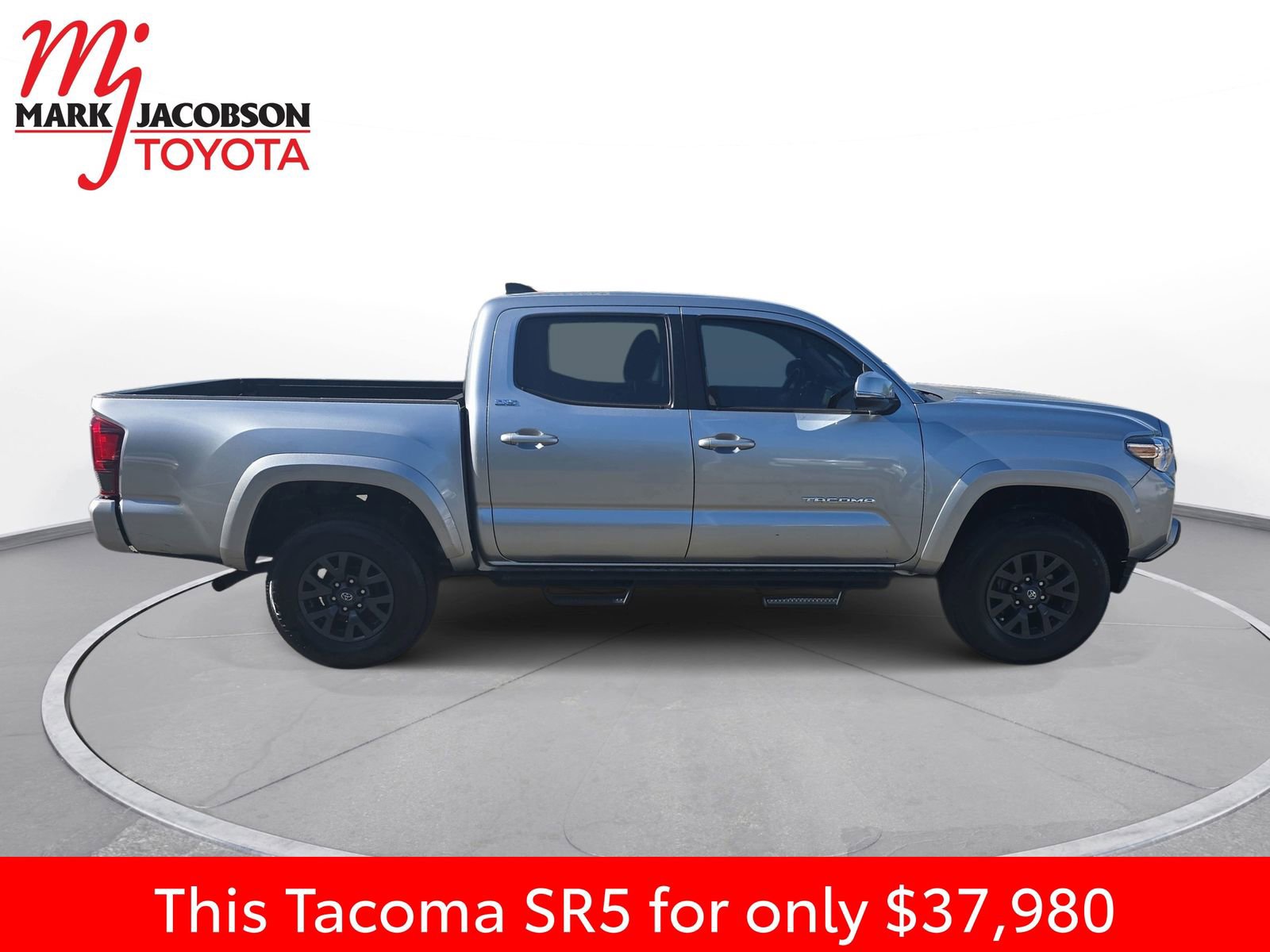 Used 2023 Toyota Tacoma SR5 w/ Technology Package AWD/4WD image 7