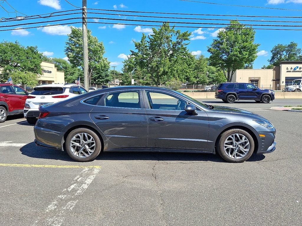 Used 2023 Hyundai Sonata SEL FWD image 8