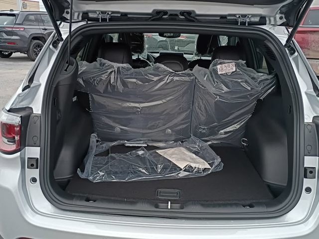 New 2026 Jeep Compass Limited AWD/4WD image 7
