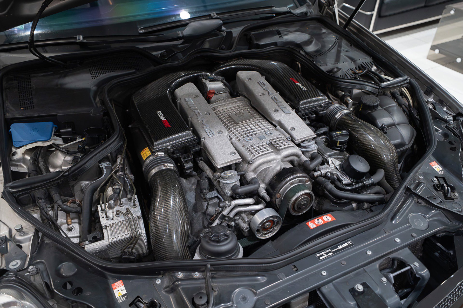 Used 2006 Mercedes-Benz CLS 55 AMG image 65