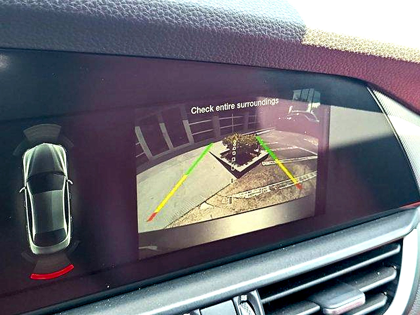 Used 2023 Alfa Romeo Giulia Veloce RWD image 34