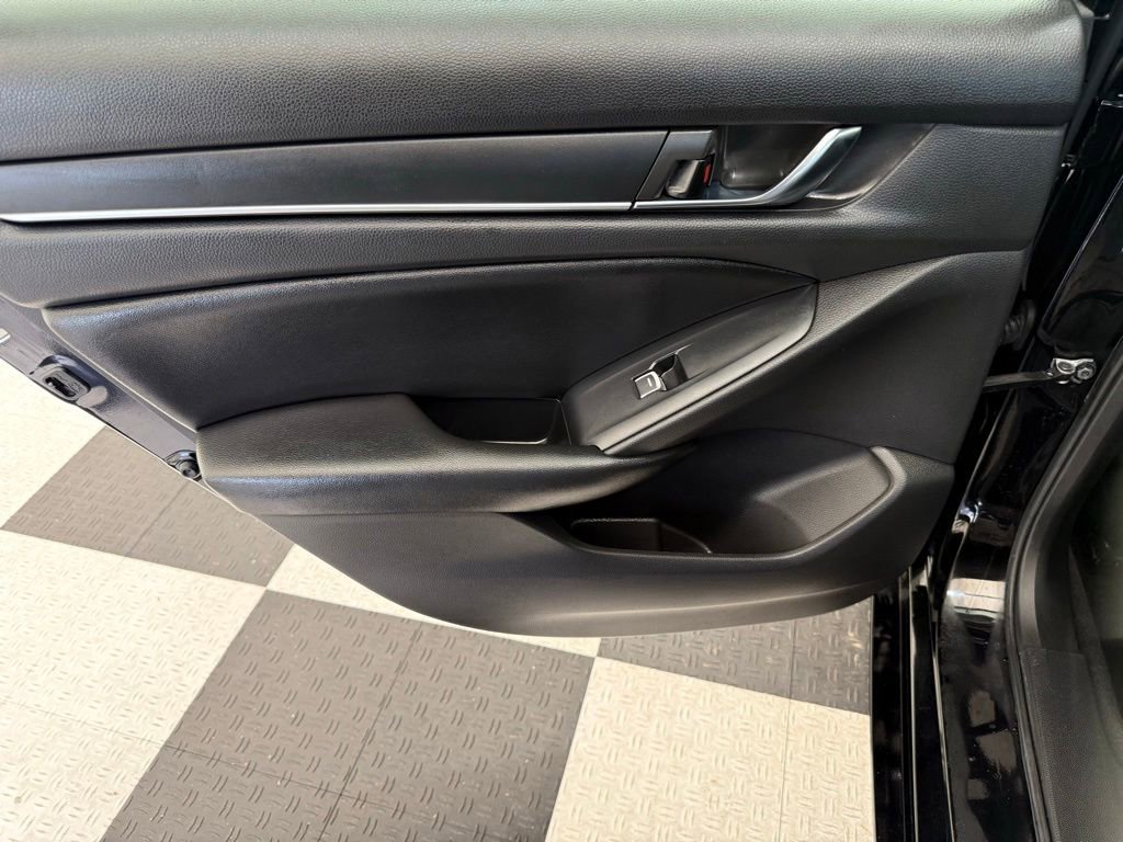 Used 2019 Honda Accord LX image 19