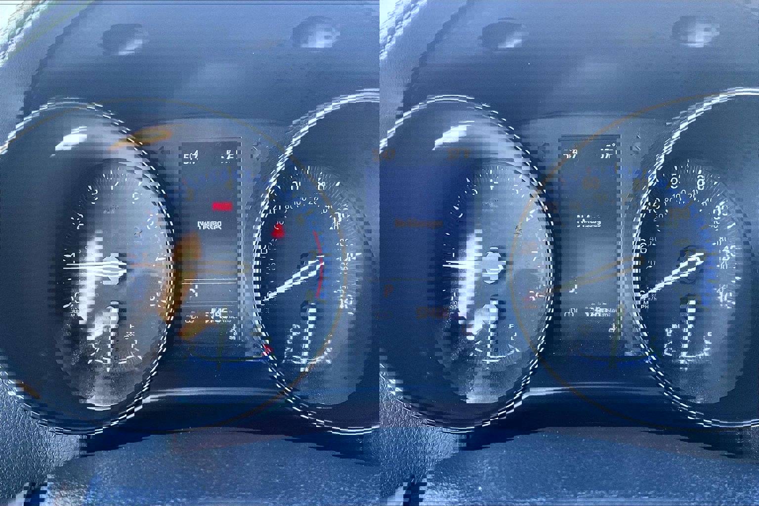 Used 2021 Toyota C-HR LE FWD image 18