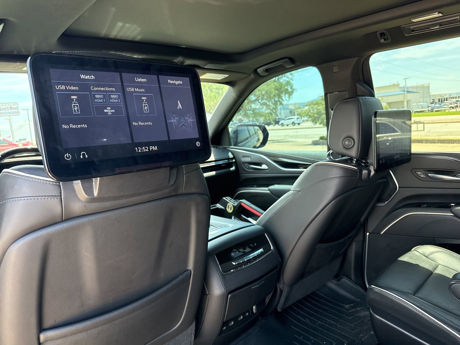 Used 2021 Cadillac Escalade ESV Sport w/ Driver Assist Tech Package AWD/4WD image 13