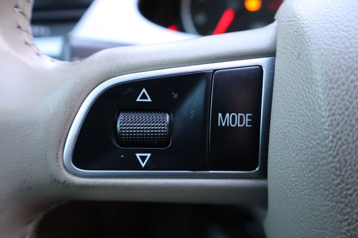 Used 2011 Audi A4 2.0T Premium image 32