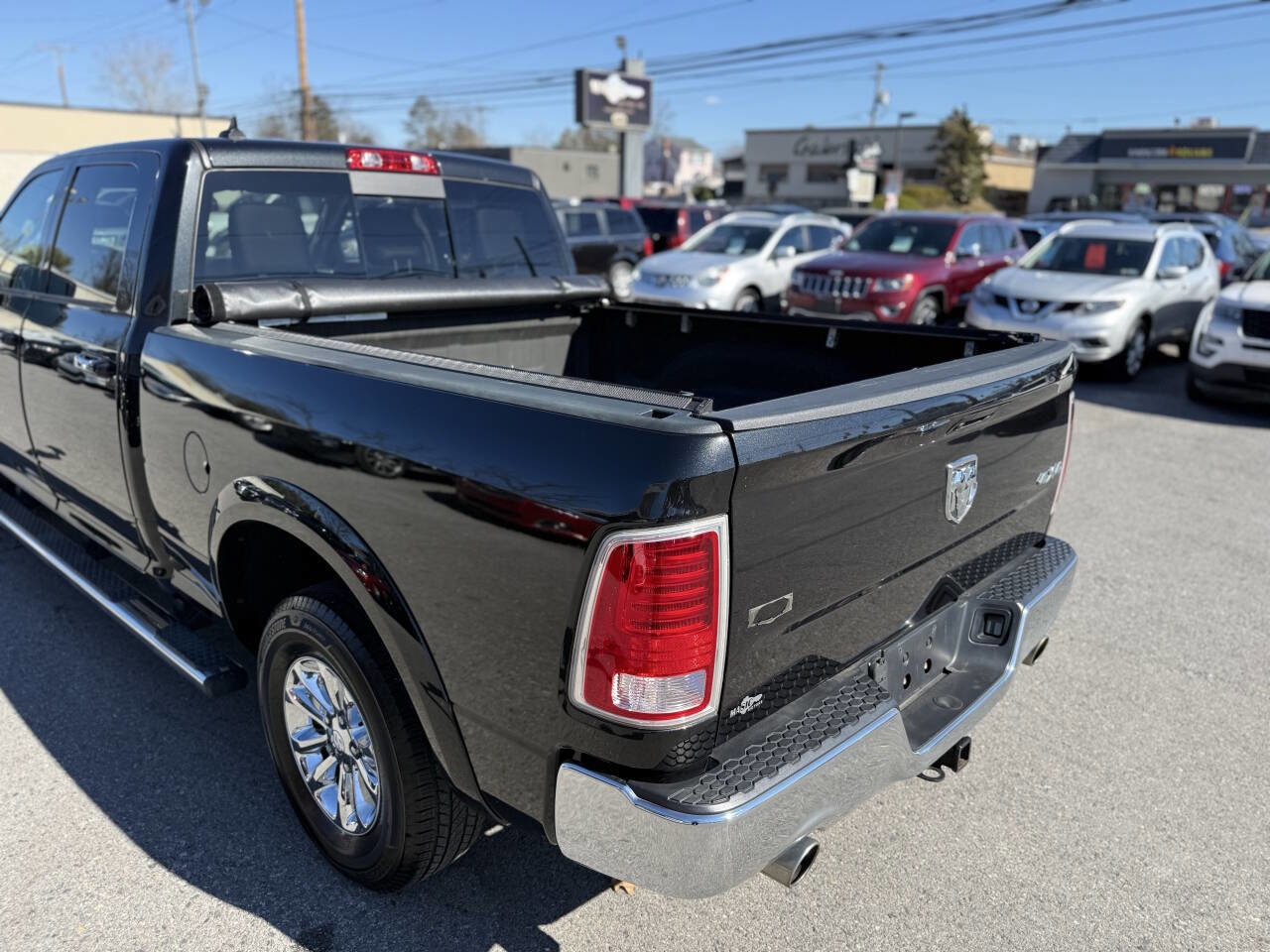 Used 2018 RAM 1500 Laramie w/ Convenience Group image 20
