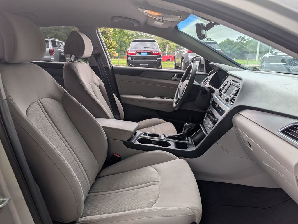 Used 2016 Hyundai Sonata SE FWD image 29