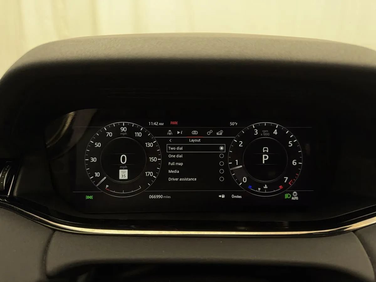 Used 2020 Land Rover Range Rover Evoque R-Dynamic SE AWD/4WD image 12