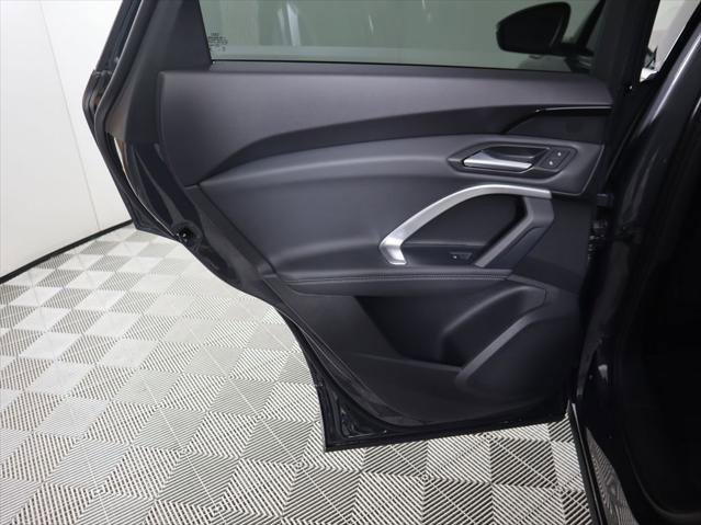 Used 2025 Audi Q5 Premium w/ Convenience Package AWD/4WD image 27