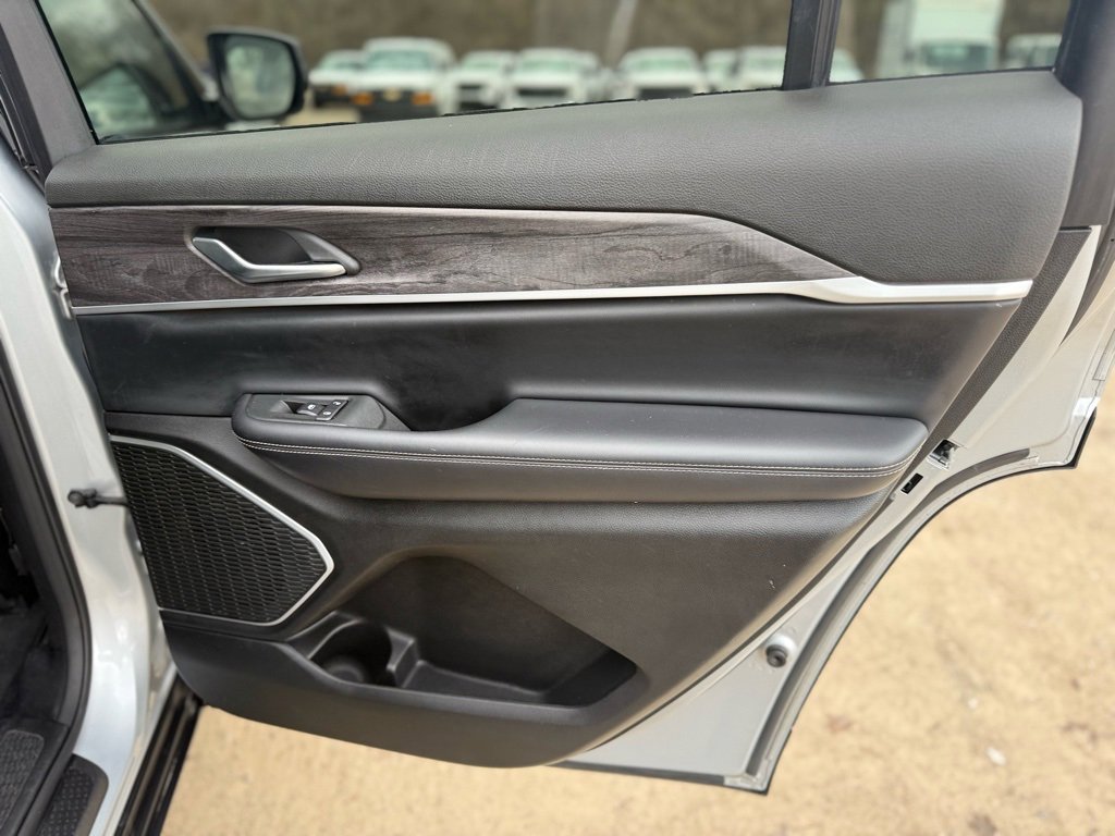 Used 2021 Jeep Grand Cherokee L Limited image 53