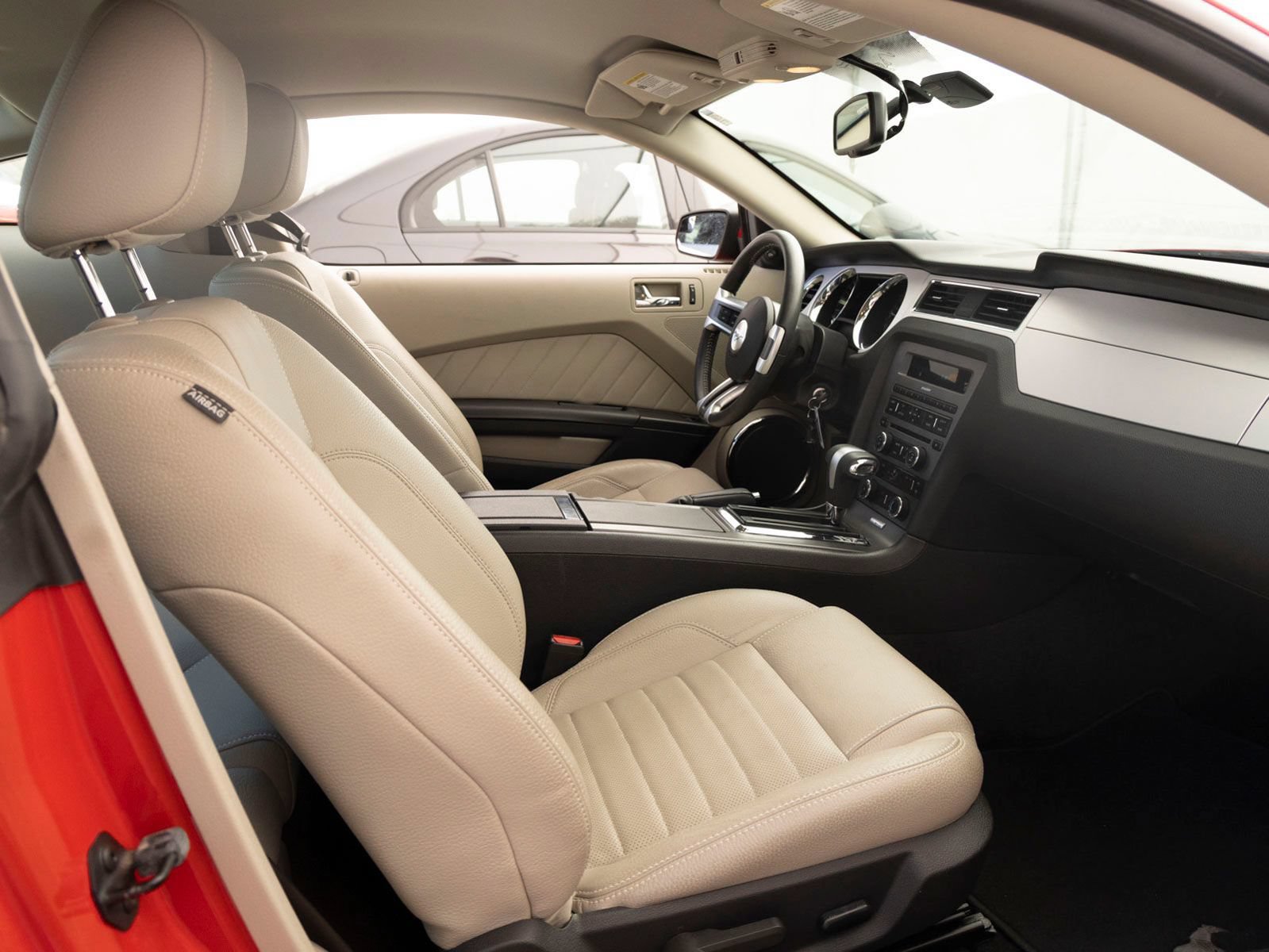 Used 2011 Ford Mustang Premium w/ 202A Rapid Spec Order Code RWD image 22