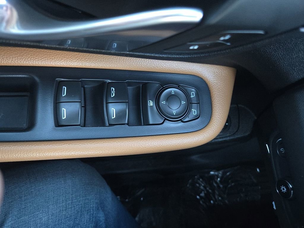 Used 2020 GMC Terrain SLT w/ Preferred Package image 22