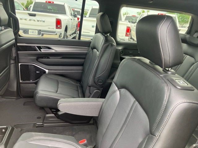 New 2026 Jeep Grand Wagoneer Limited AWD/4WD image 29