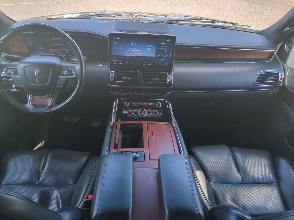 Used 2023 Lincoln Navigator L Reserve image 19