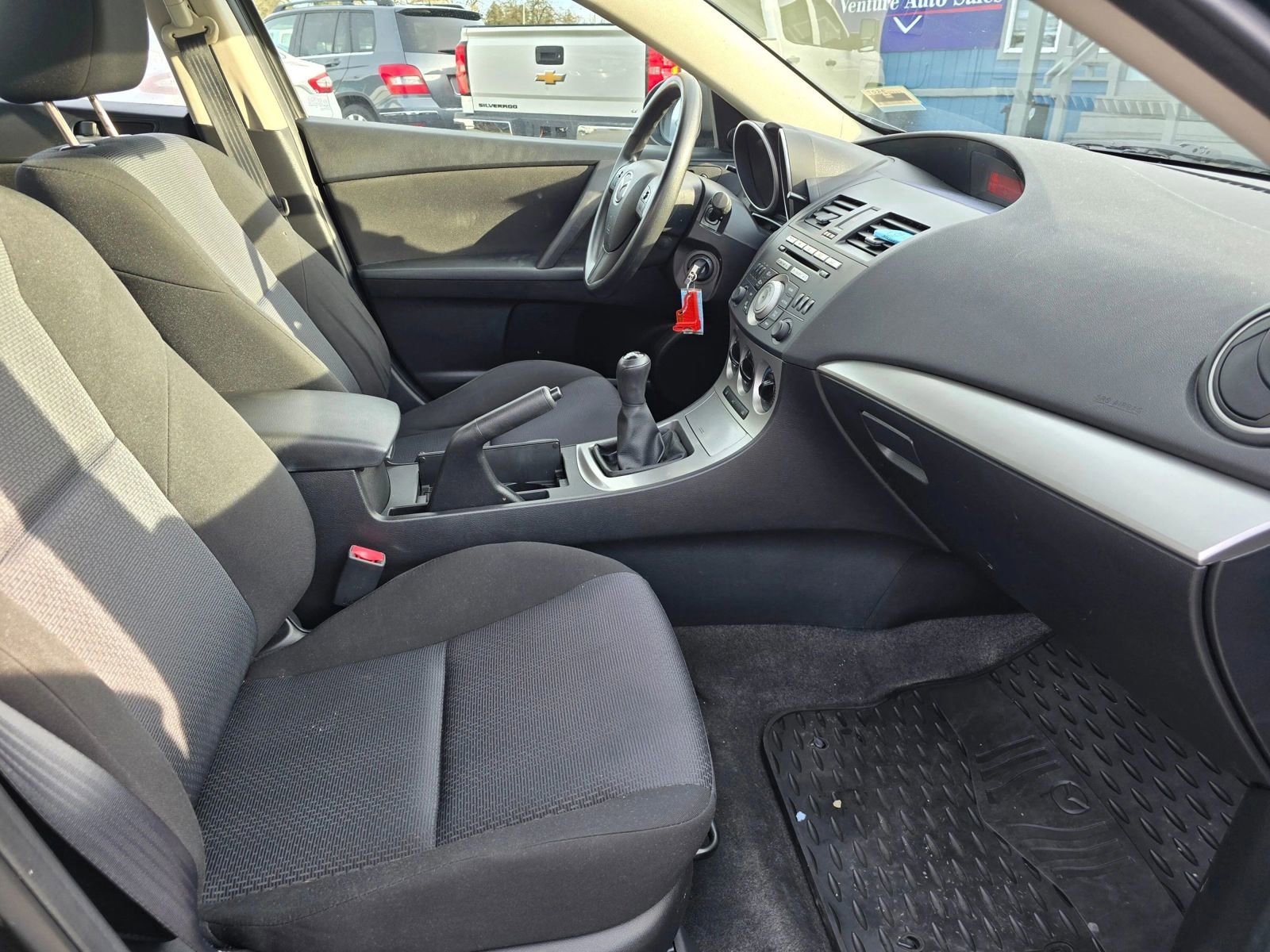 Used 2010 MAZDA MAZDA3 i Touring image 11