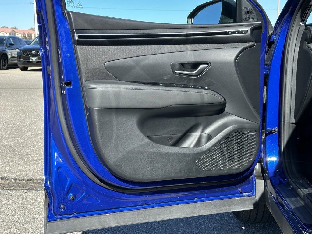 Used 2022 Hyundai Tucson Limited w/ Cargo Package image 12