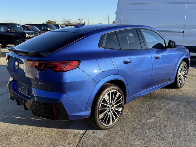 Used 2025 BMW X2 xDrive28i w/ Premium Package image 8