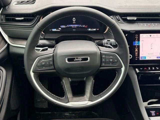 New 2026 Jeep Grand Cherokee Altitude AWD/4WD image 37